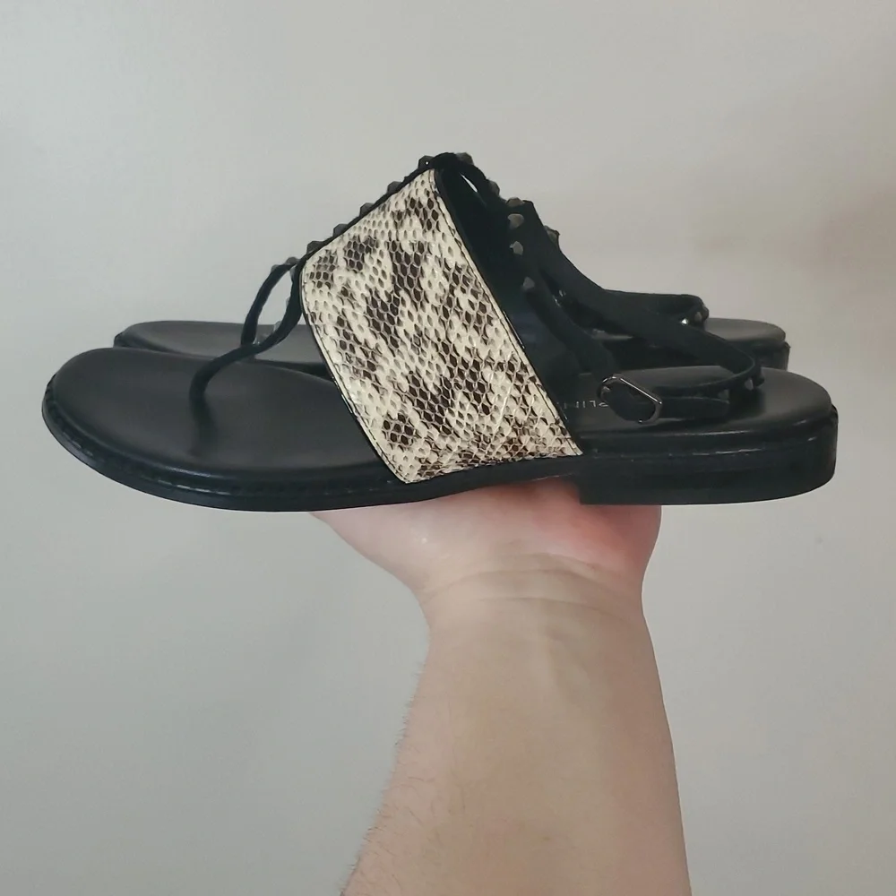 Donald J Pliner Lacy SP Animal Printed Sandals Size 8 Ankle Strap Stud Details